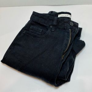 PacSun Black Ripped '90s Boyfriend Jeans | Black | 24